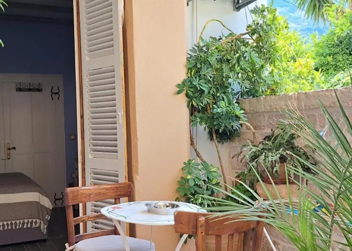 Little 1836 * Vathy (Ithaca)